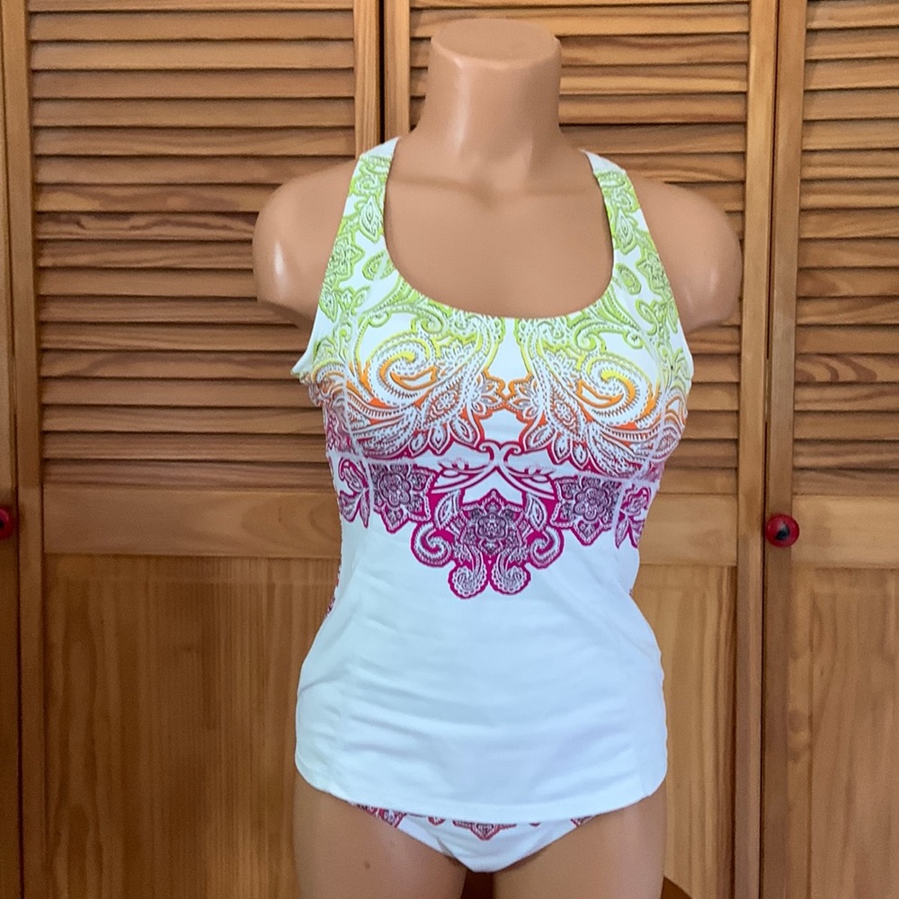 Athleta tankini, white and pink size small